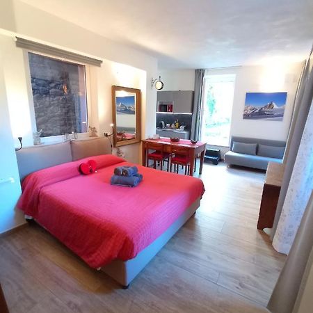 Maison Soleil - Sofia Suite Aosta Buitenkant foto